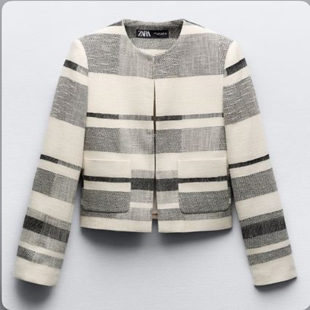 ZARA STRIPED TEXTURED BLAZER🩵